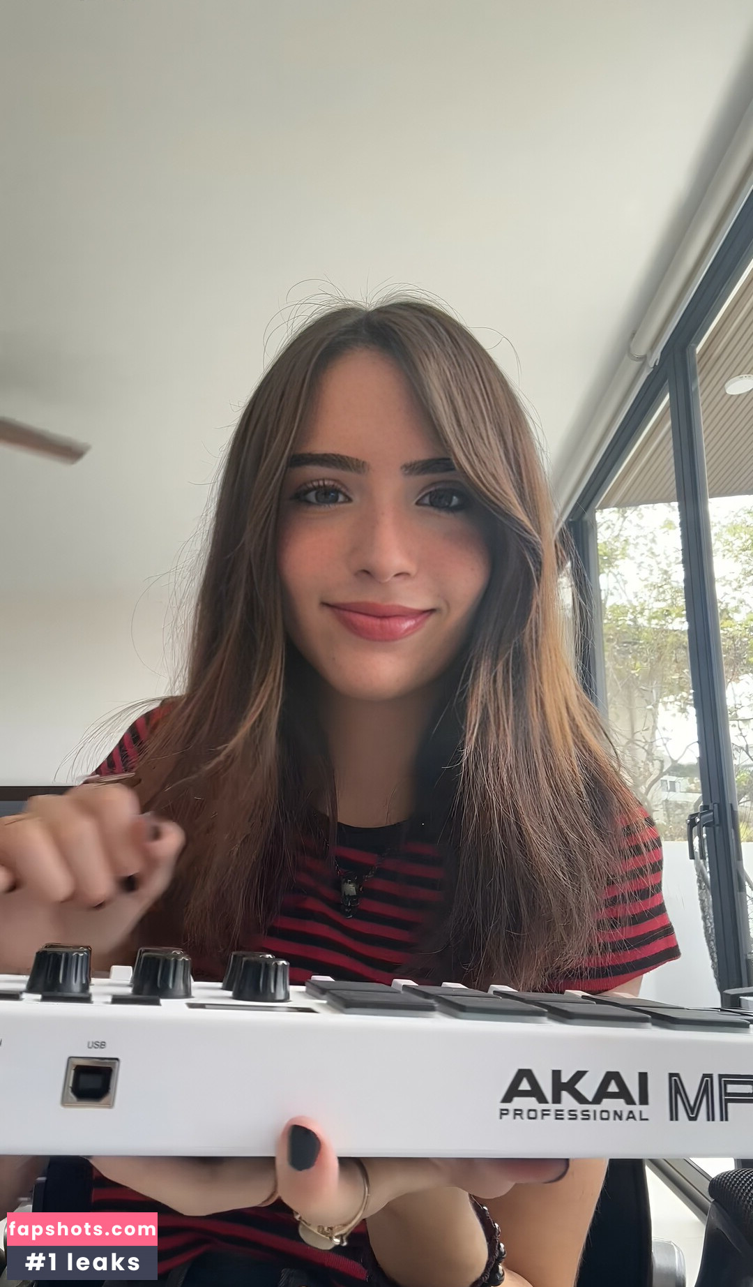 Gabriela Bee Nahé úniky fotek pouze od fanoušků #51 - Fapshots