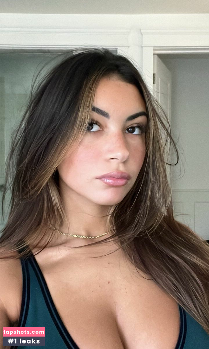 Gabriela Moura gallery photo #99