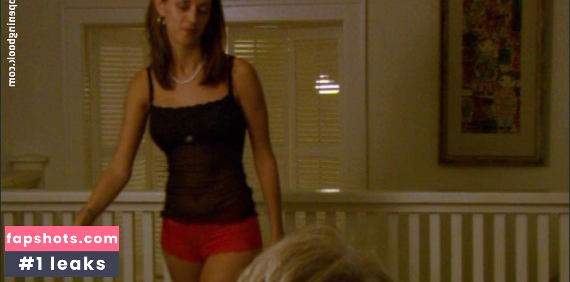 Gabriela Ostos-Tamez gallery photo #2