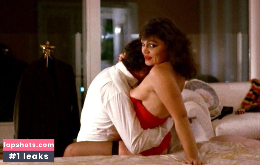 Gabriele Lafari nude babe gallery