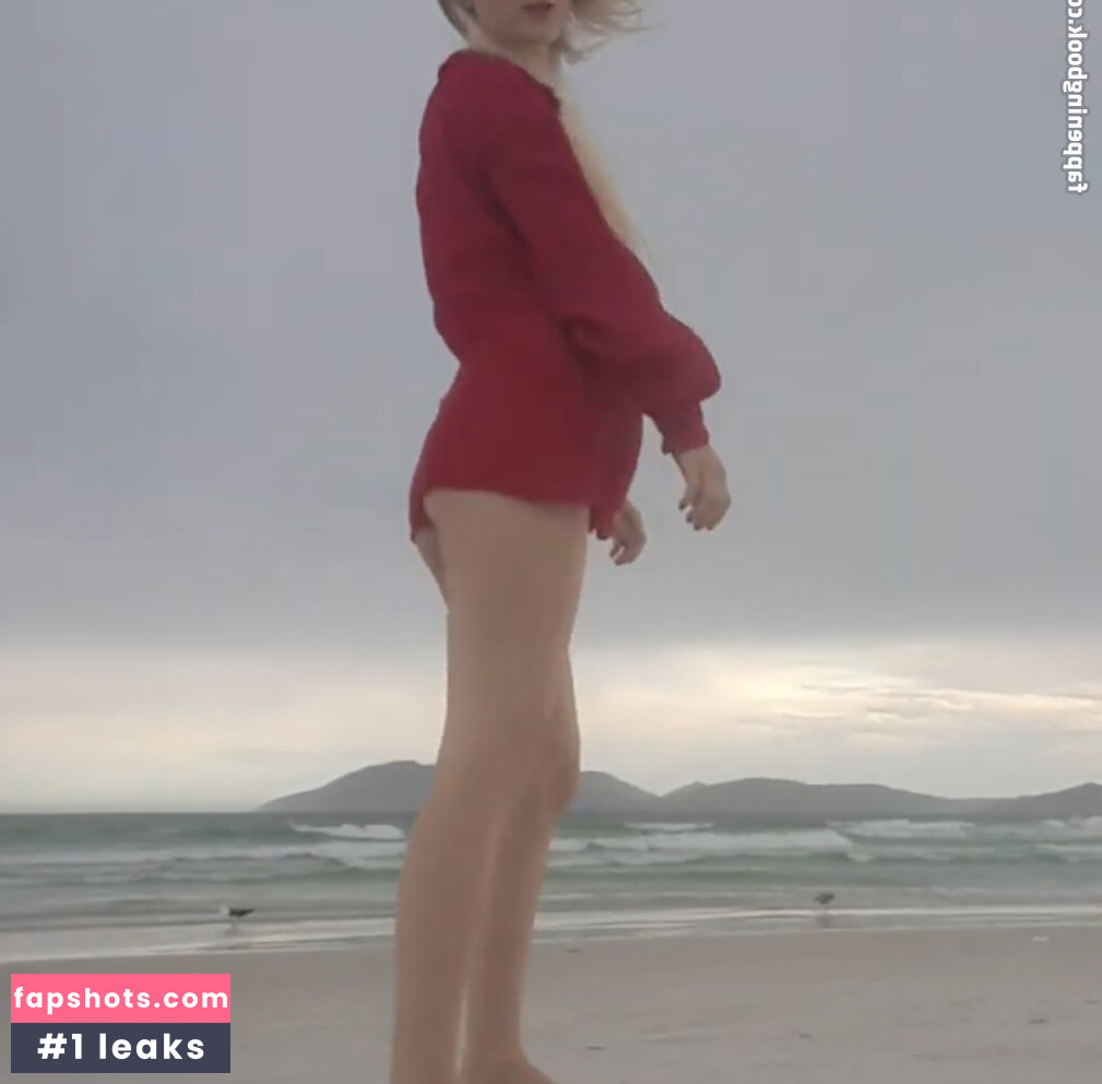 Gabriele Oliveira gallery photo #13