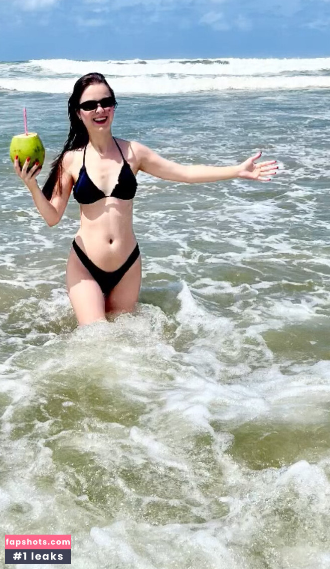 Gabriele Oliveira gallery photo #15