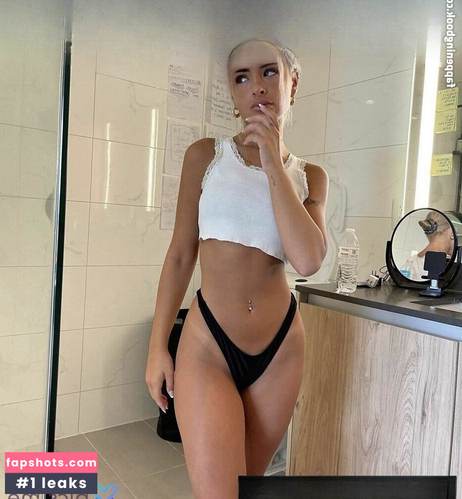 Gabriella Annalisa Nude Leaks OnlyFans Photos #4 - LeakJerk