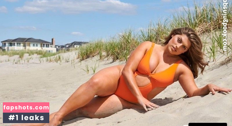 Gabriella Halikas gallery photo #15