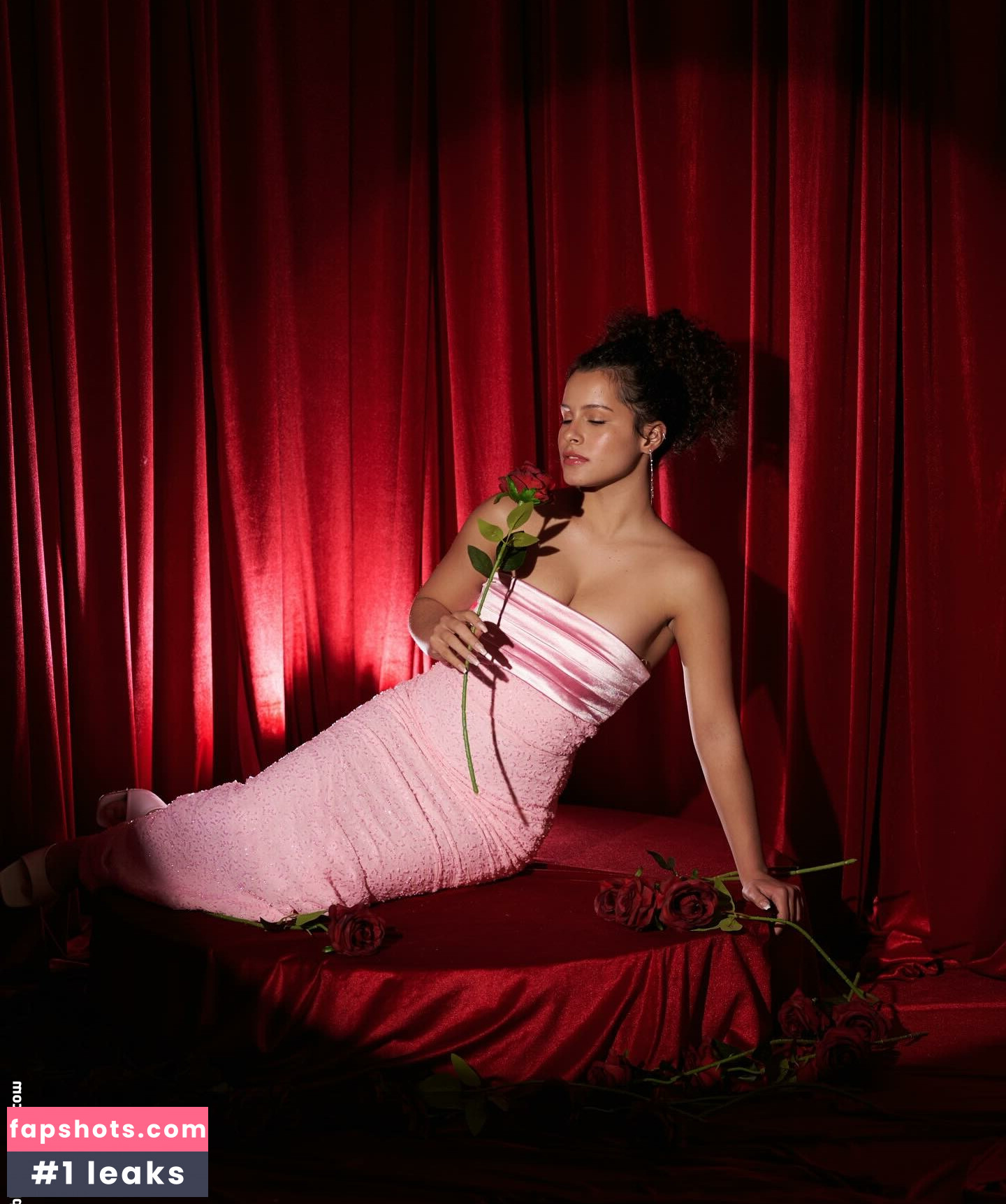 Gabriella Saraivah gallery photo #15