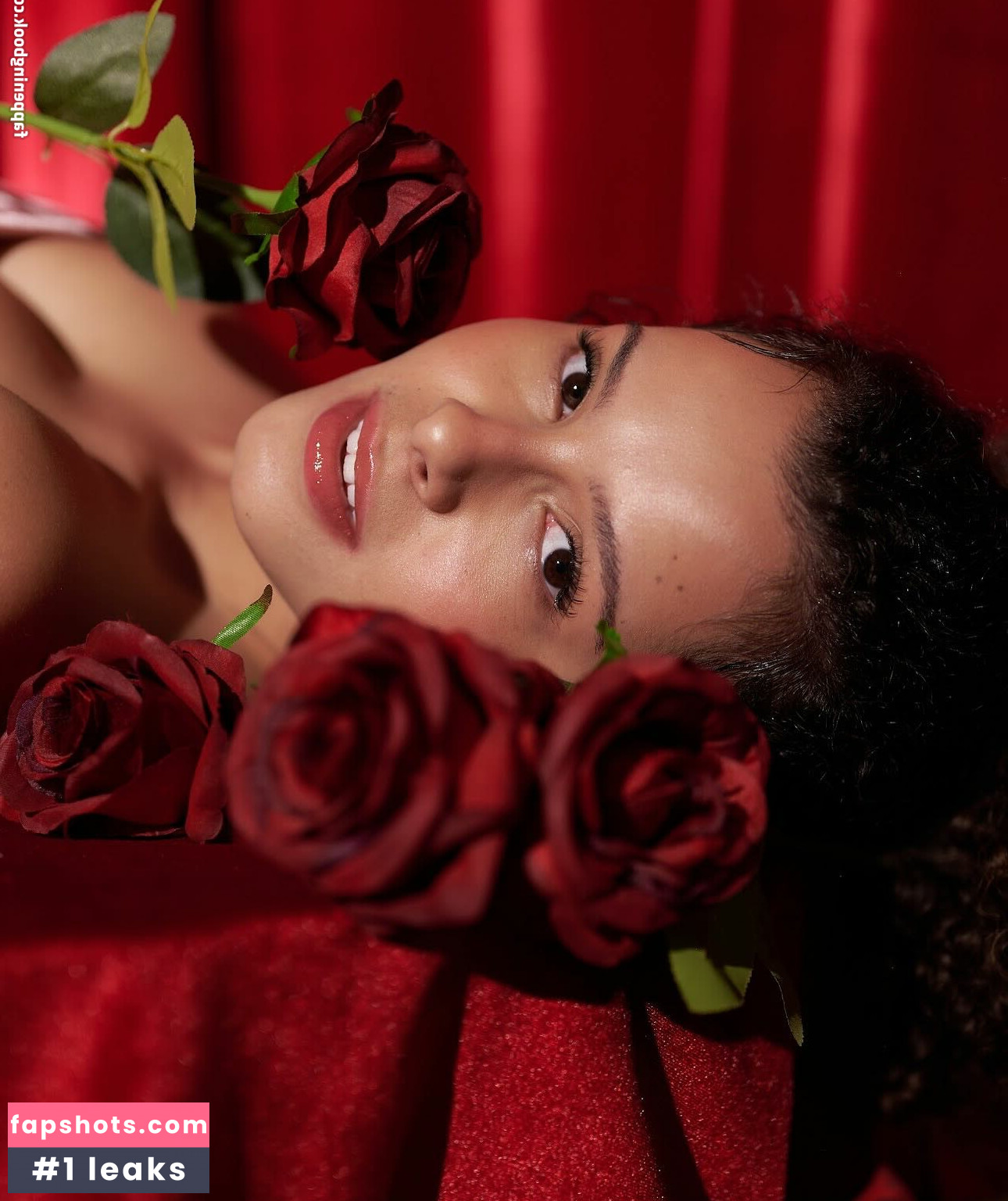 Gabriella Saraivah gallery photo #17