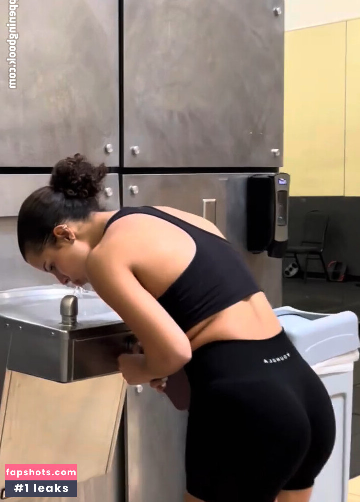 Gabriella Saraivah gallery photo #32