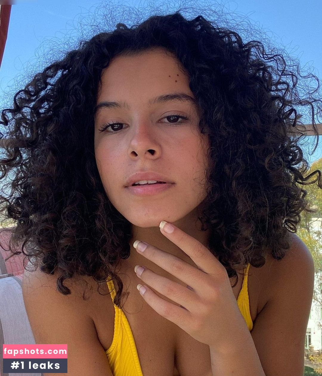 Gabriella Saraivah gallery photo #39