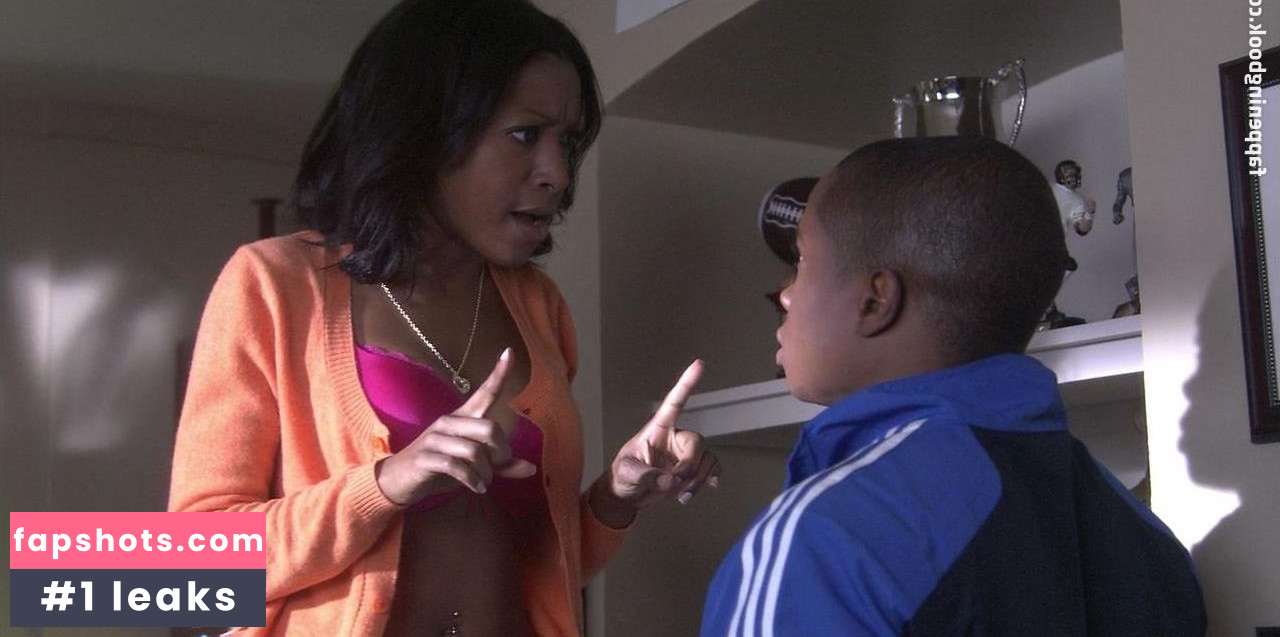 Gabrielle Dennis gallery photo #23