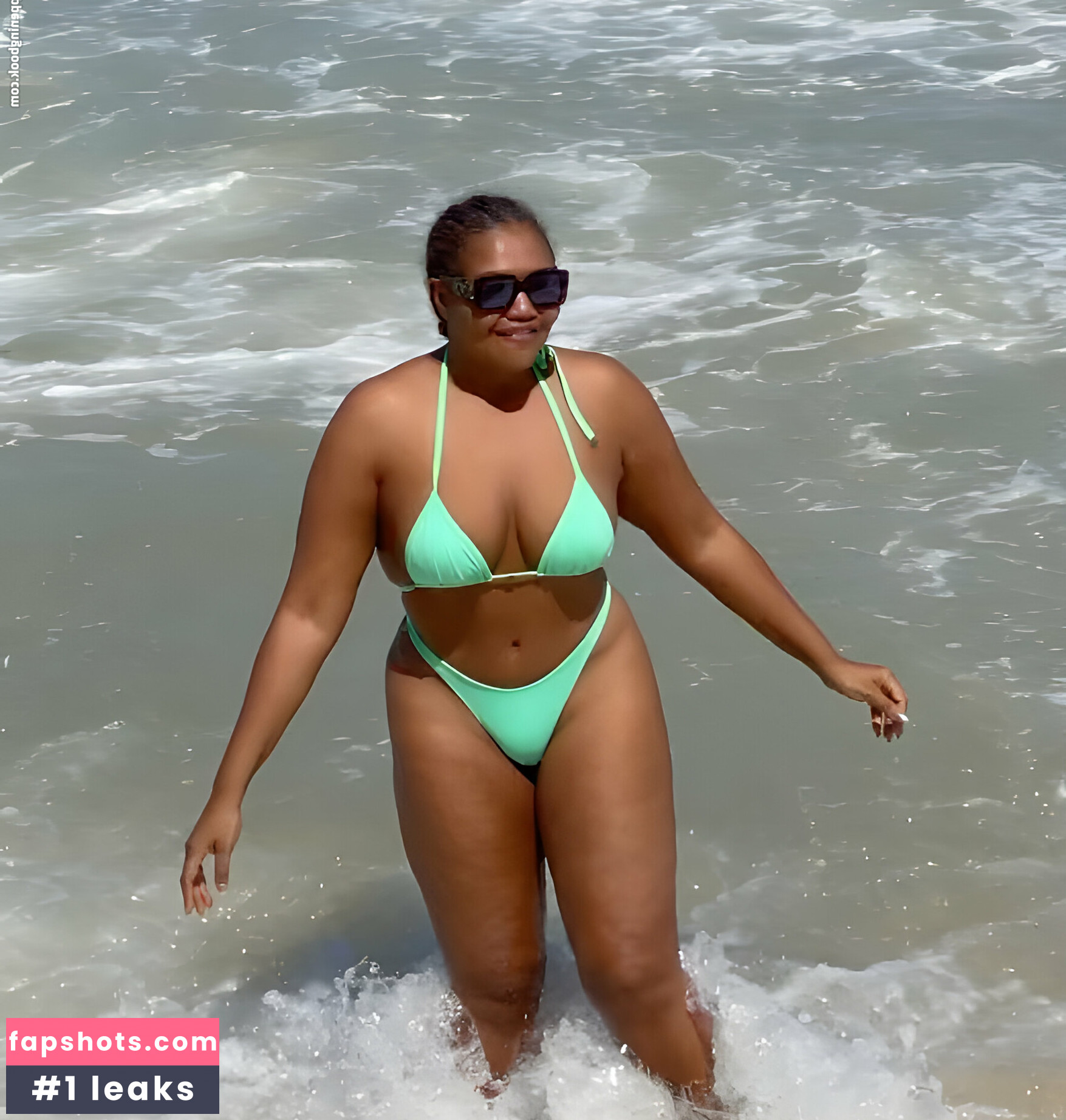 Gaby Amarantos gallery photo #36