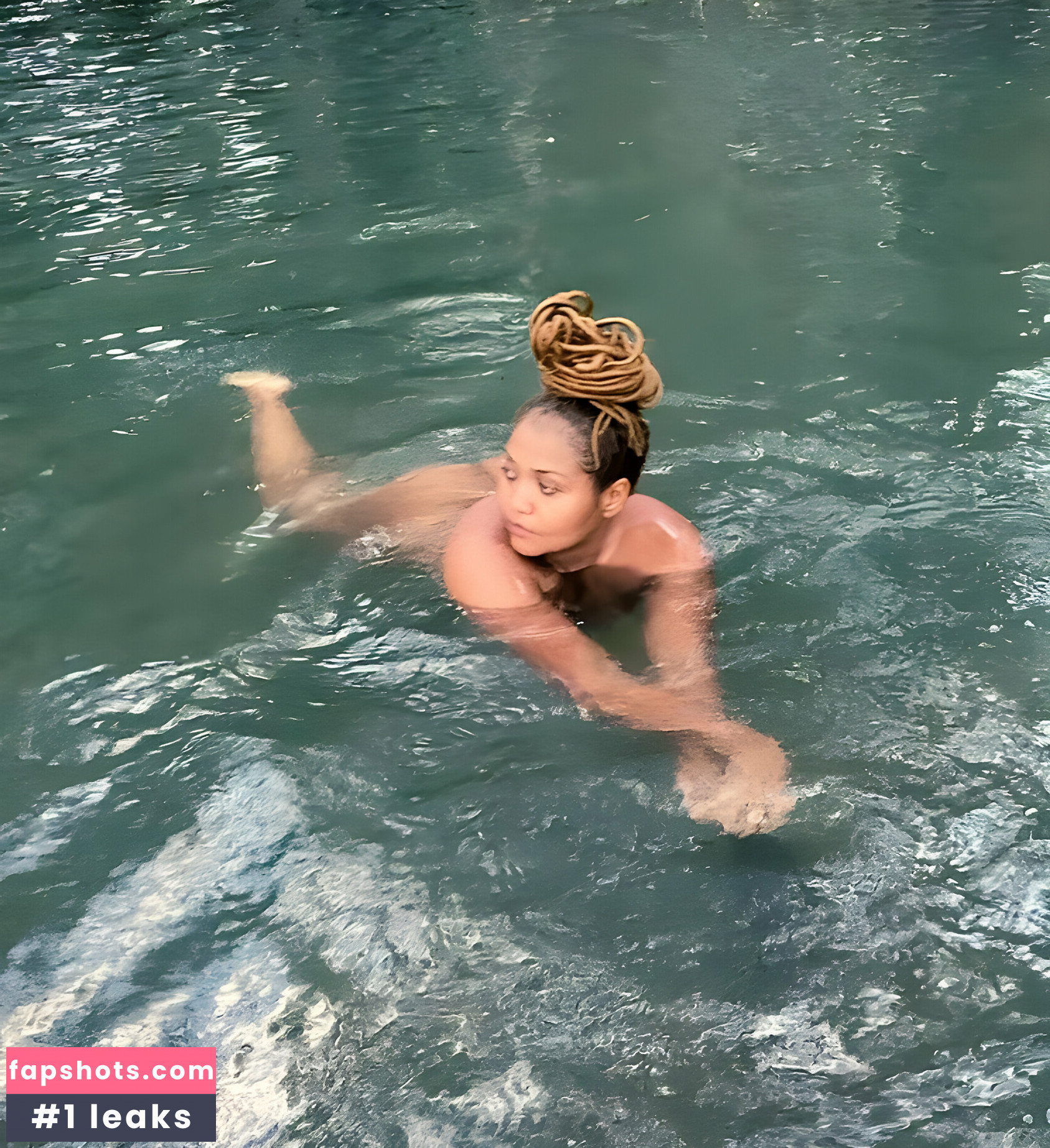 Gaby Amarantos gallery photo #44