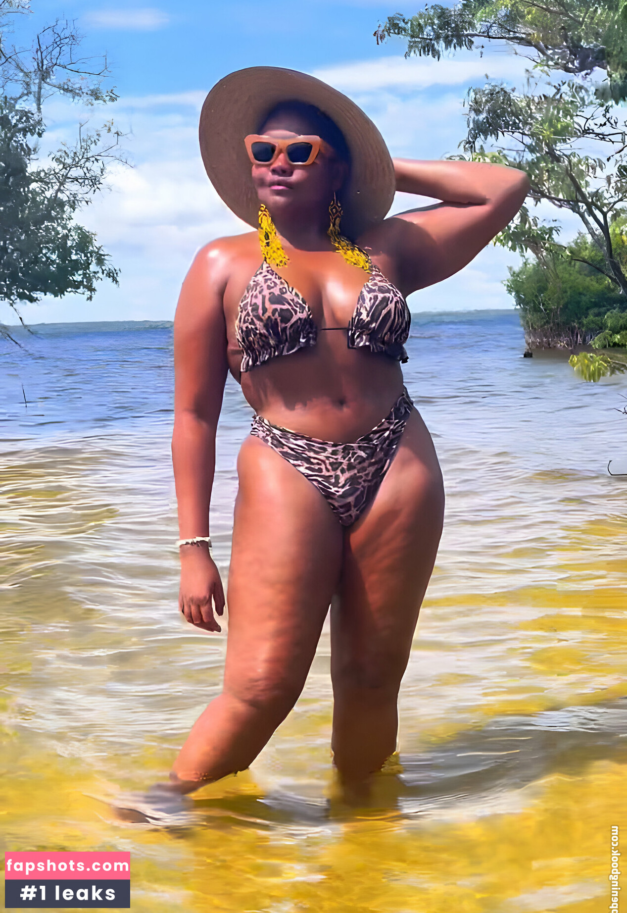 Gaby Amarantos gallery photo #49