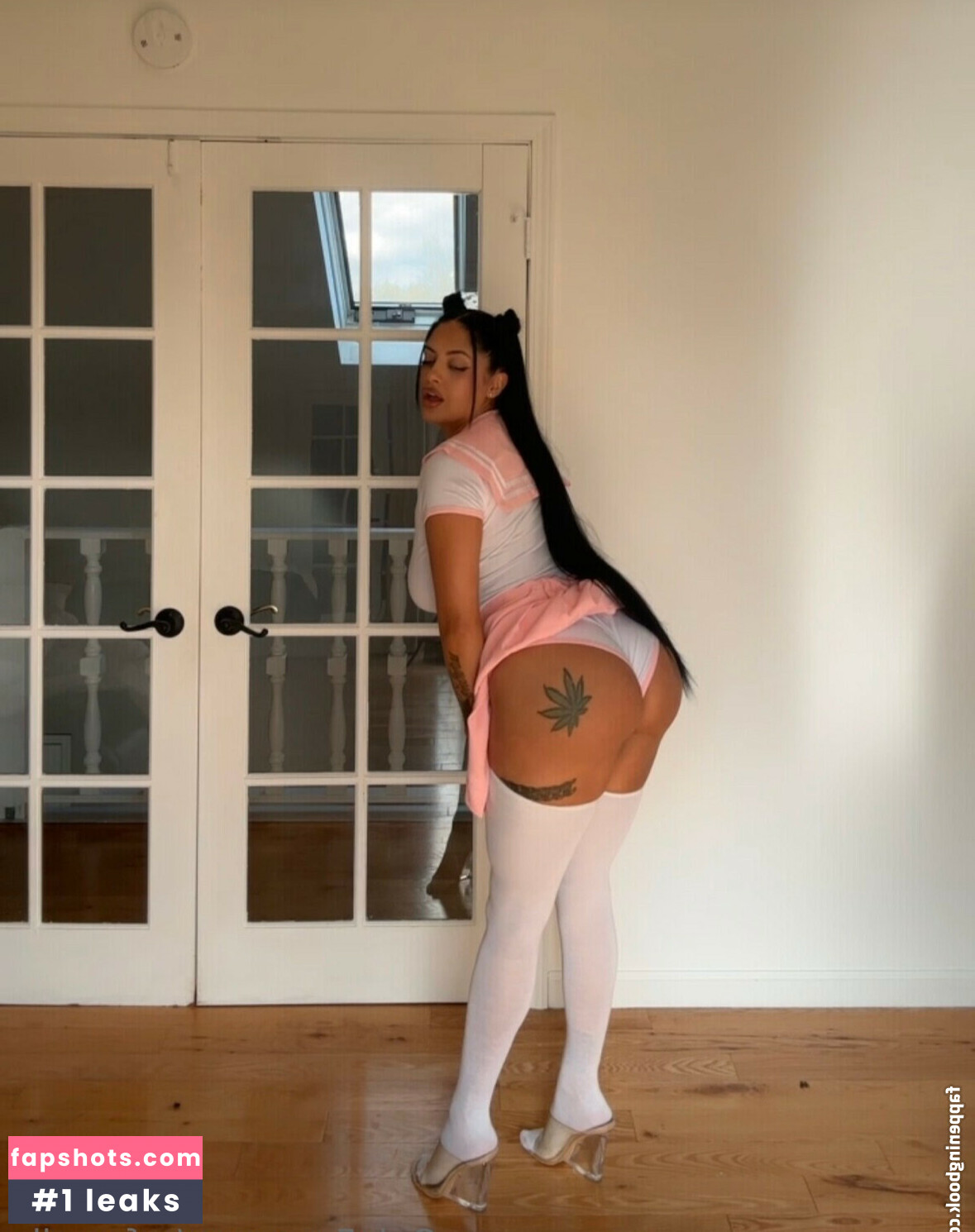 Gaby Contreras gallery photo #25