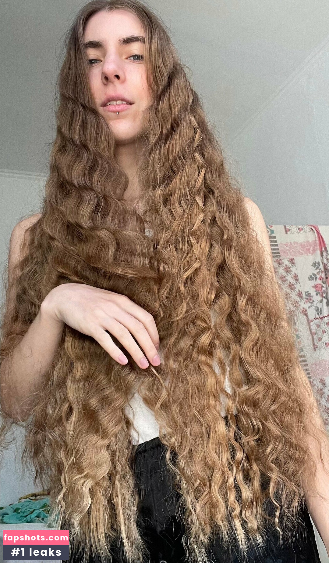 gadget_mary gallery photo #2