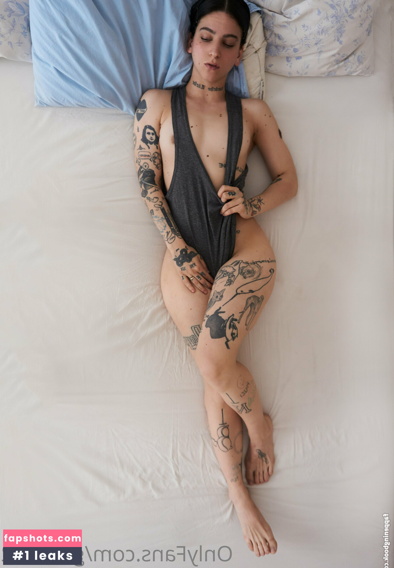 gaia.b12 gallery photo #2