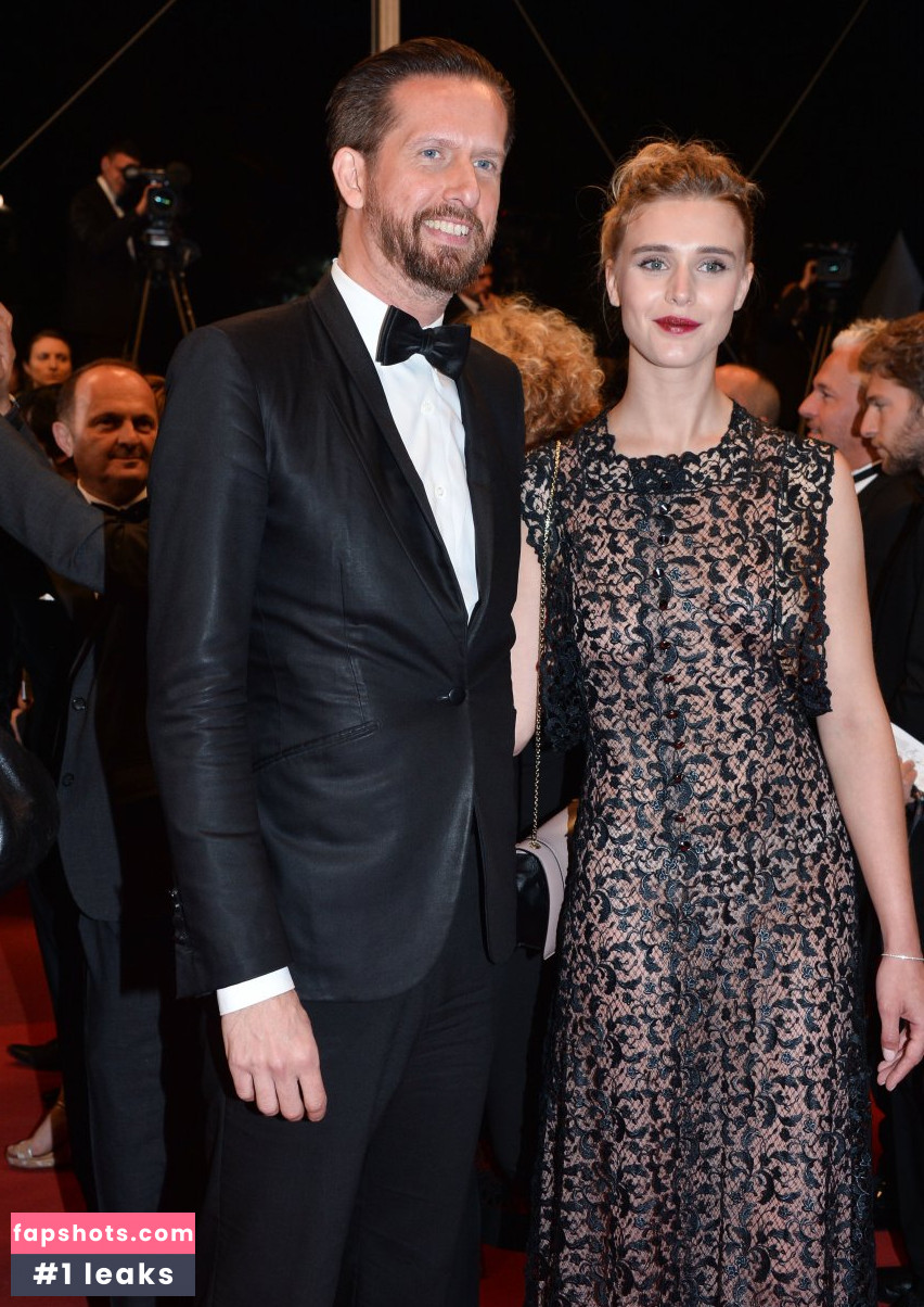 Gaia Weiss gallery photo #18