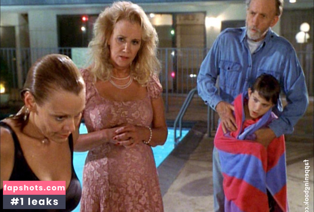 Gail O'Grady gallery photo #72