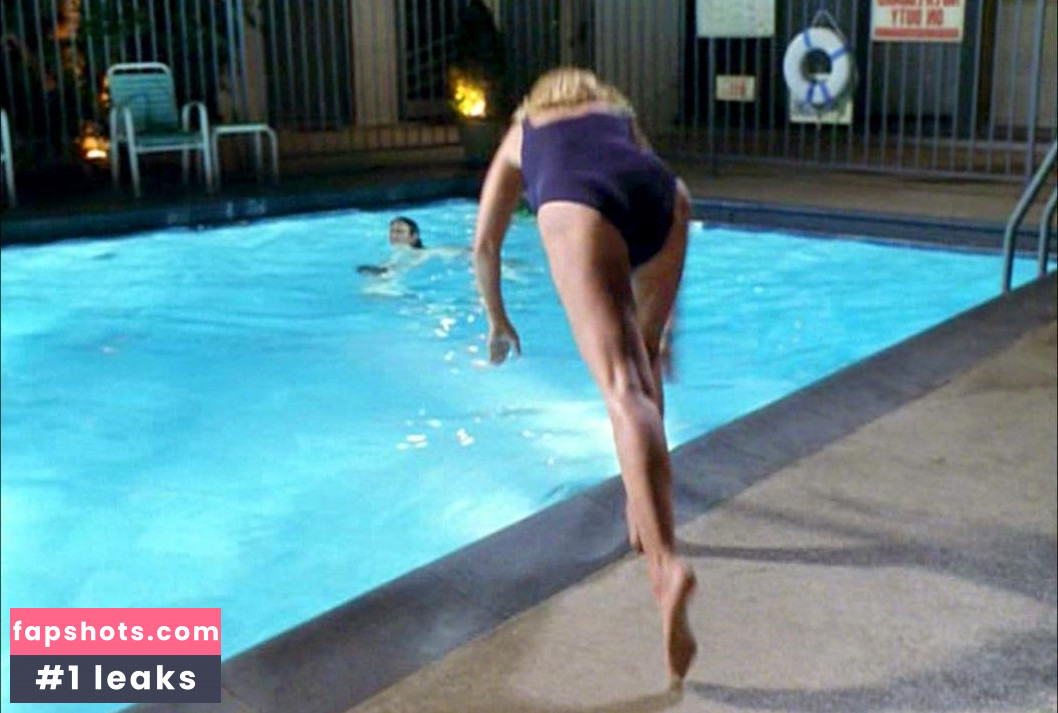 Gail O'Grady gallery photo #77