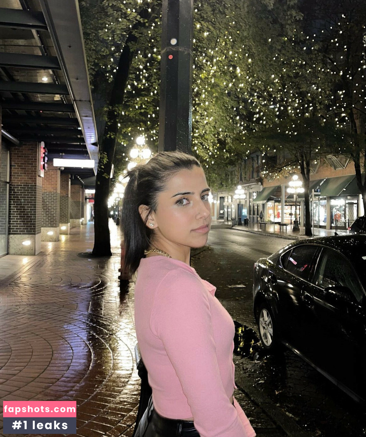 Gal Akbari gallery photo #2