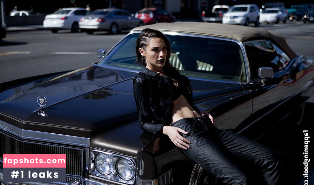 Gal Gadot gallery photo #29