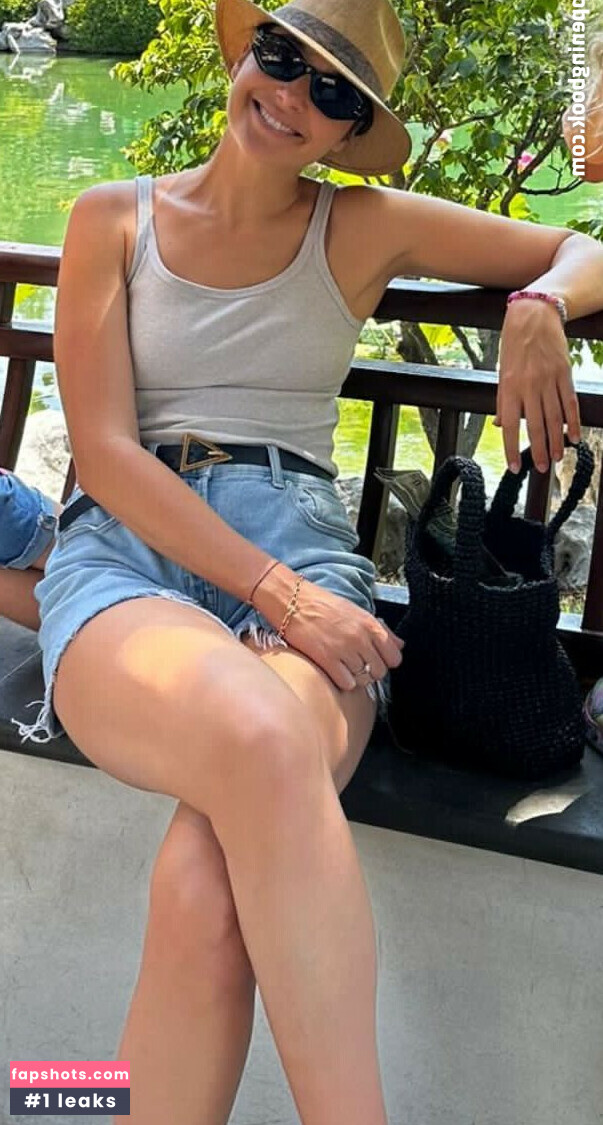 Gal Gadot gallery photo #304