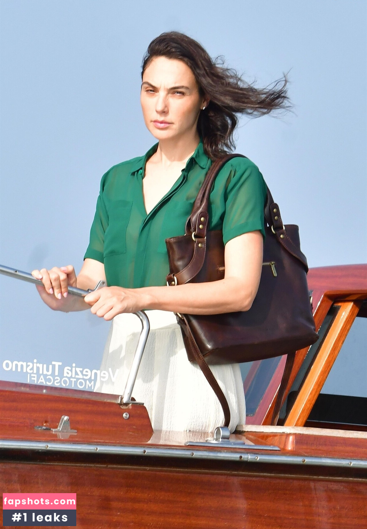 Gal Gadot gallery photo #340