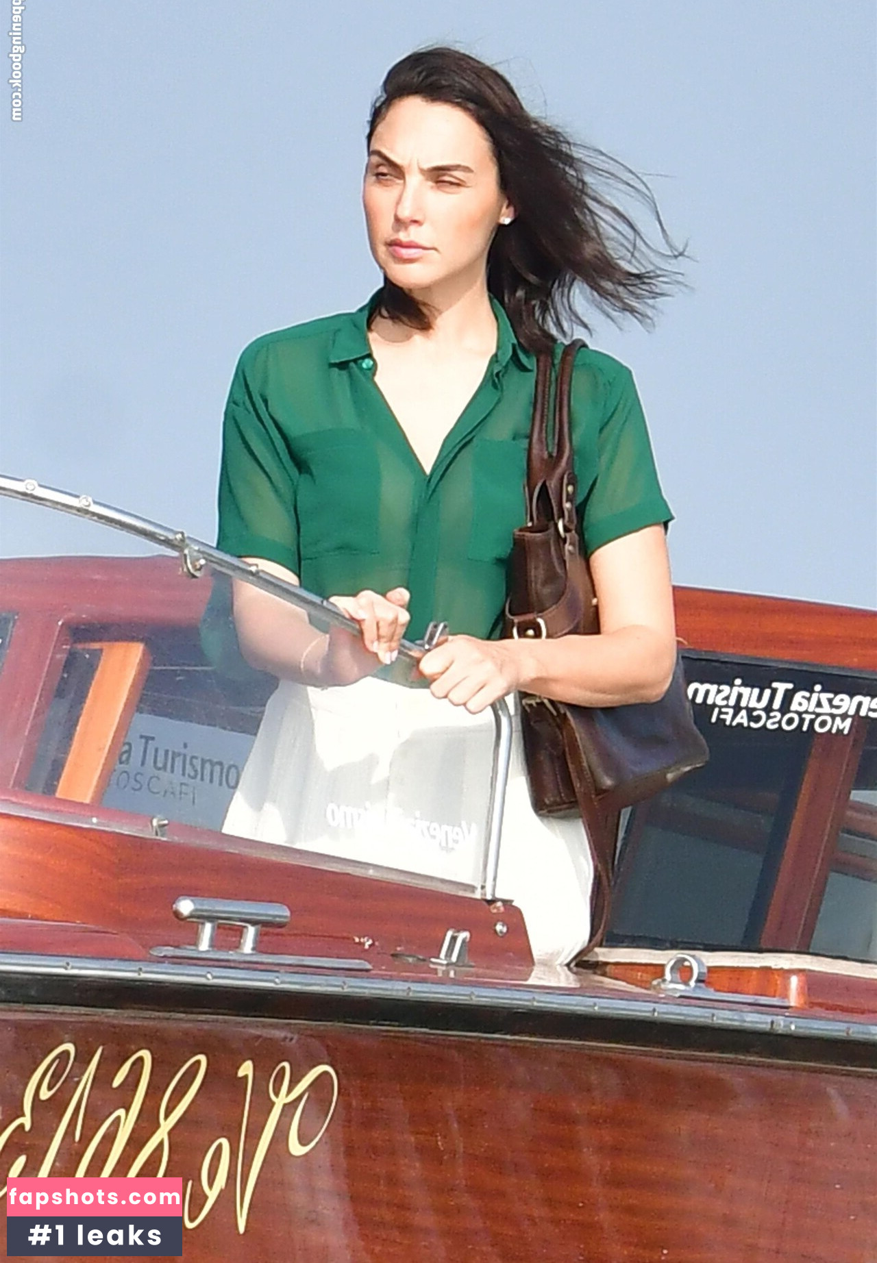 Gal Gadot gallery photo #341