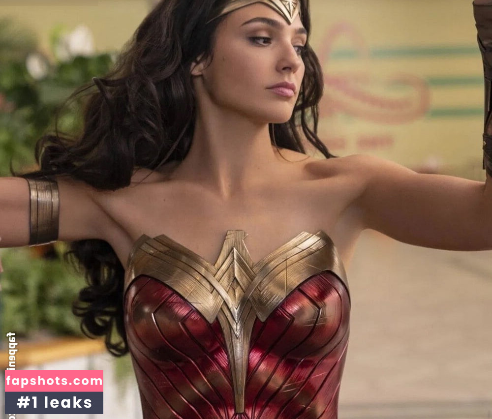 Gal Gadot gallery photo #421
