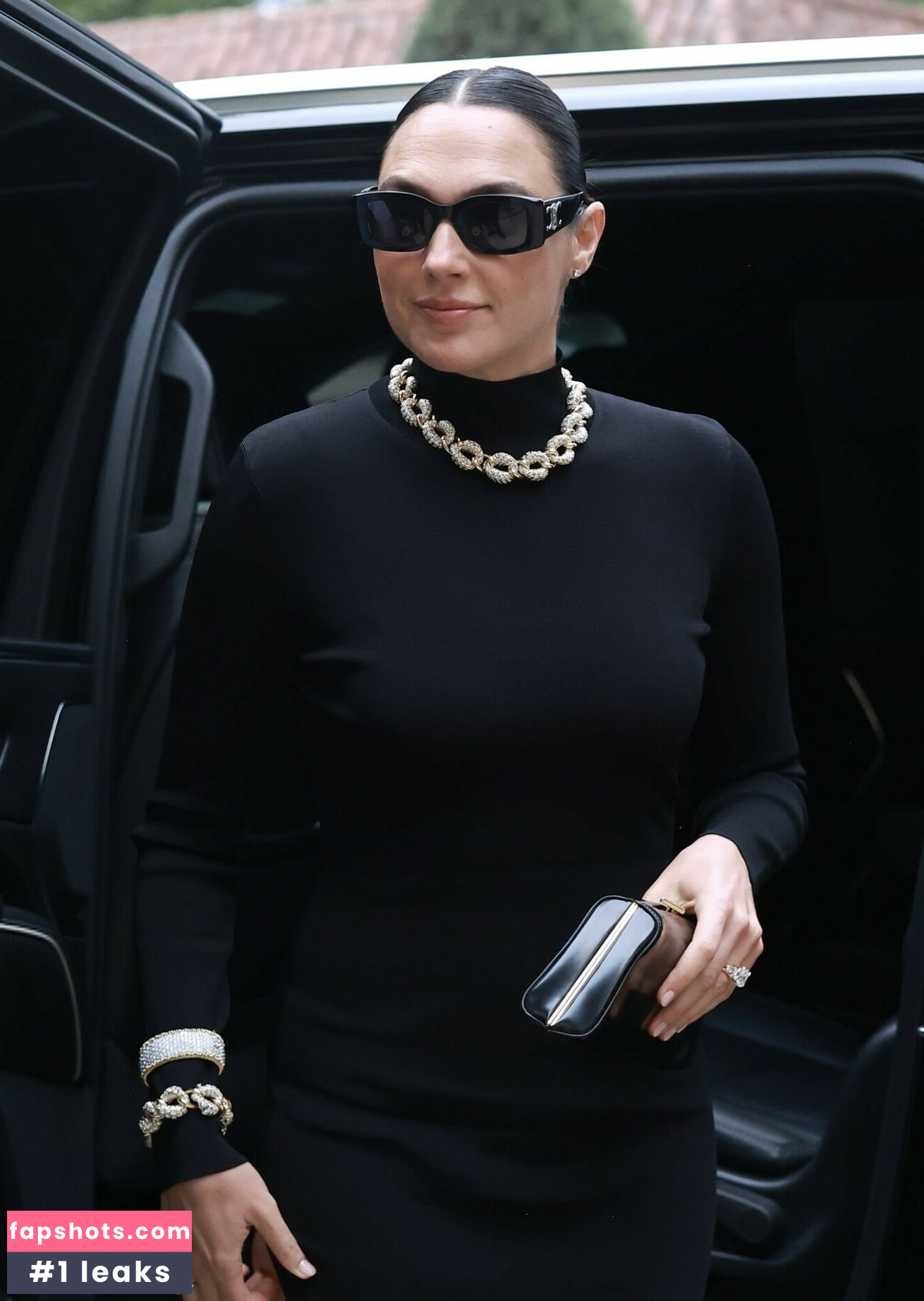 Gal Gadot gallery photo #441