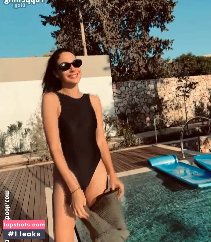 Gal Gadot gallery photo #482