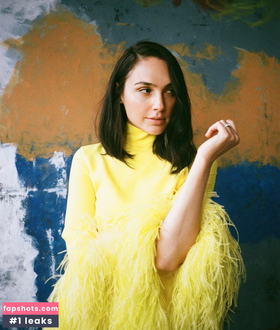 Gal Gadot gallery photo #487