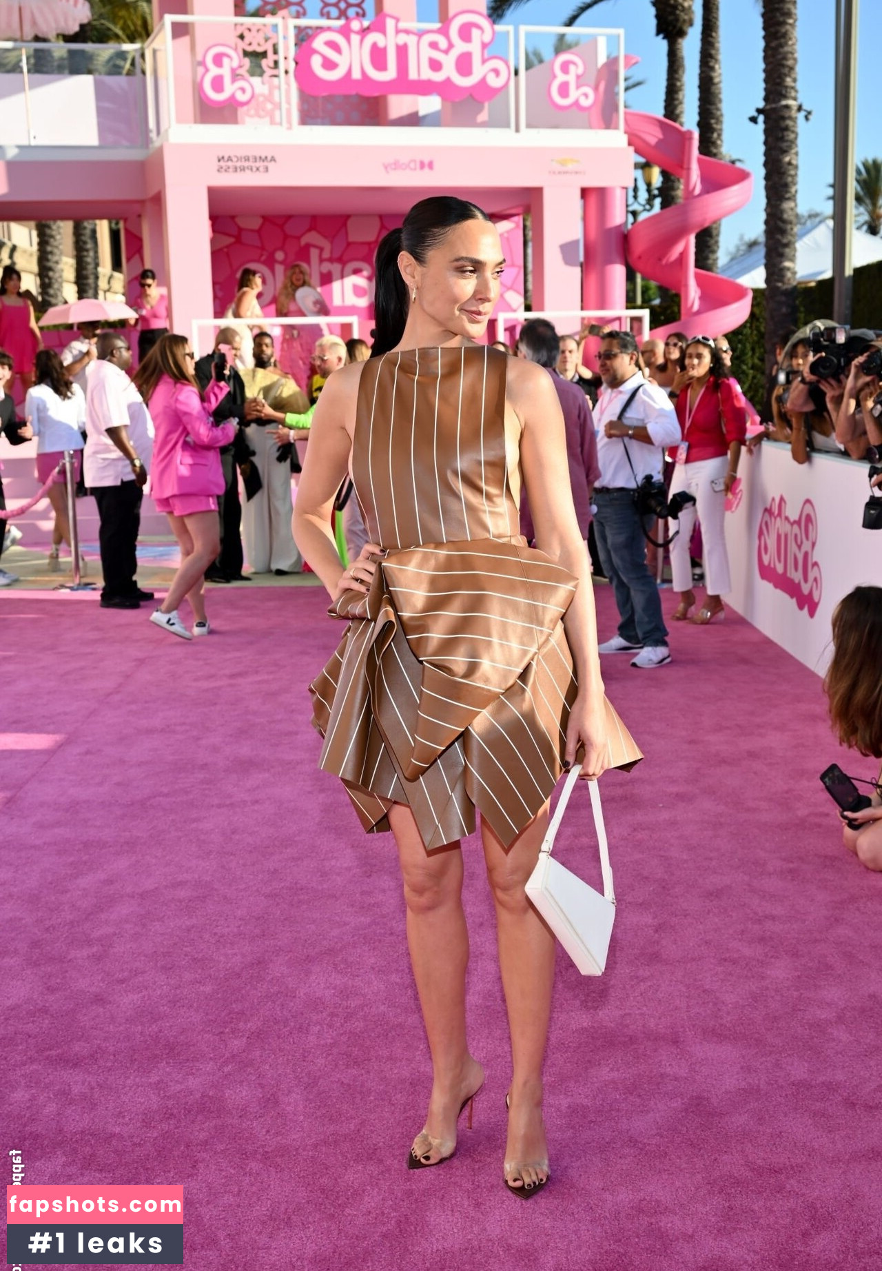 Gal Gadot gallery photo #528