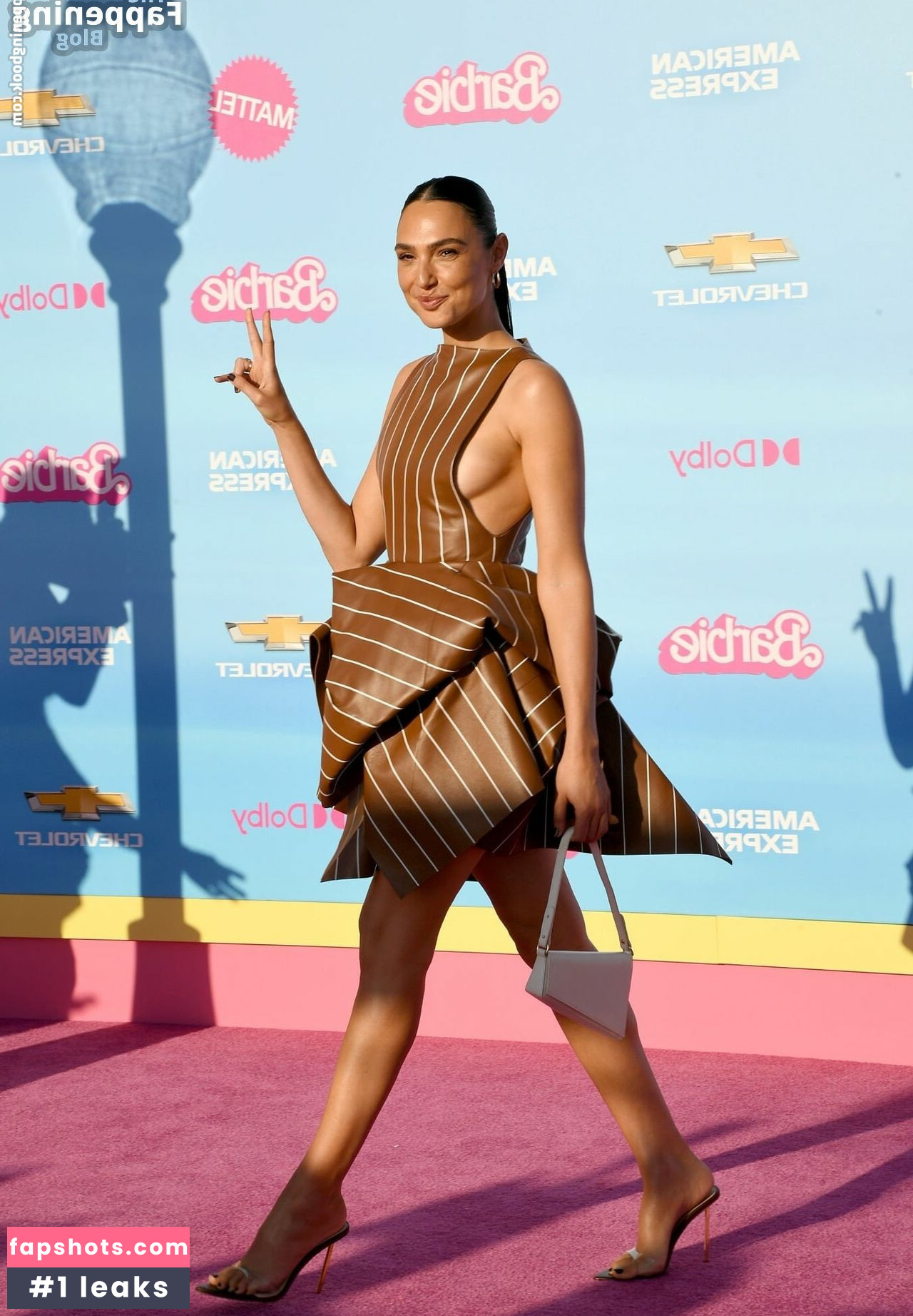 Gal Gadot gallery photo #535