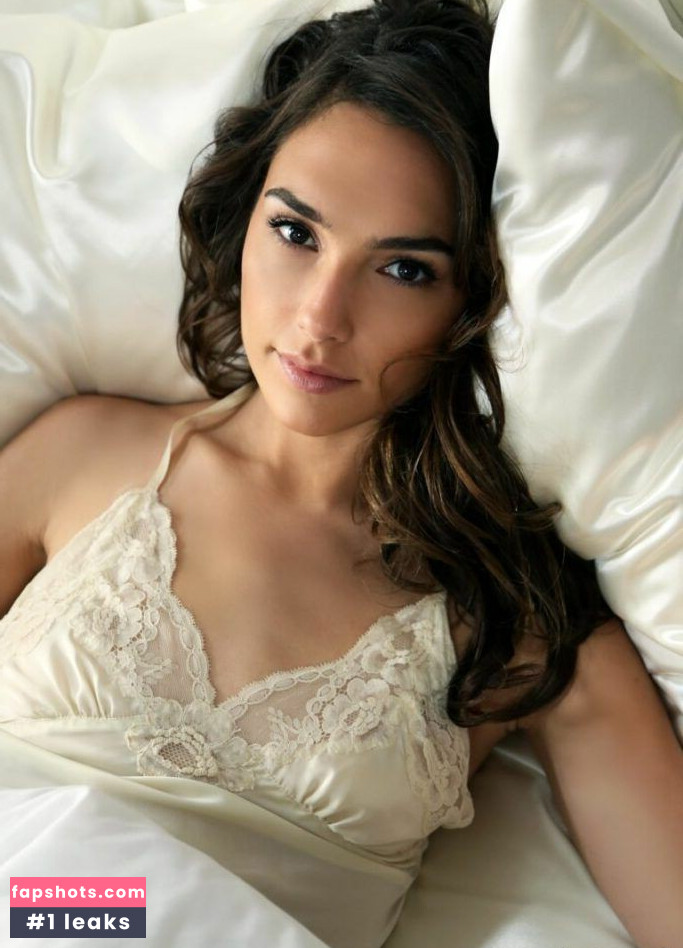 Gal Gadot gallery photo #63