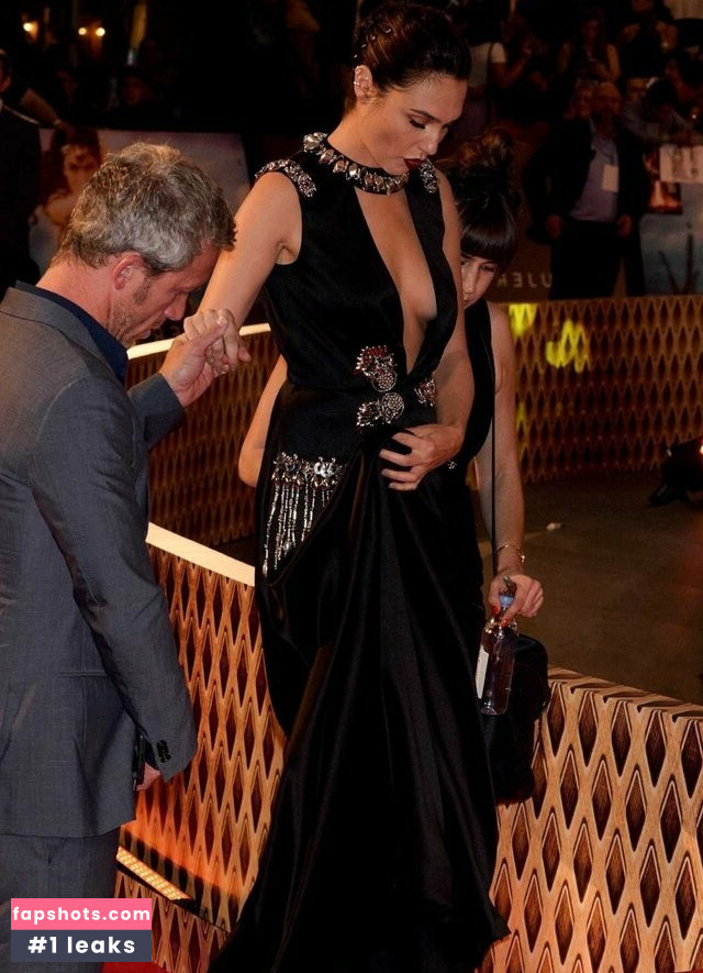 Gal Gadot gallery photo #654