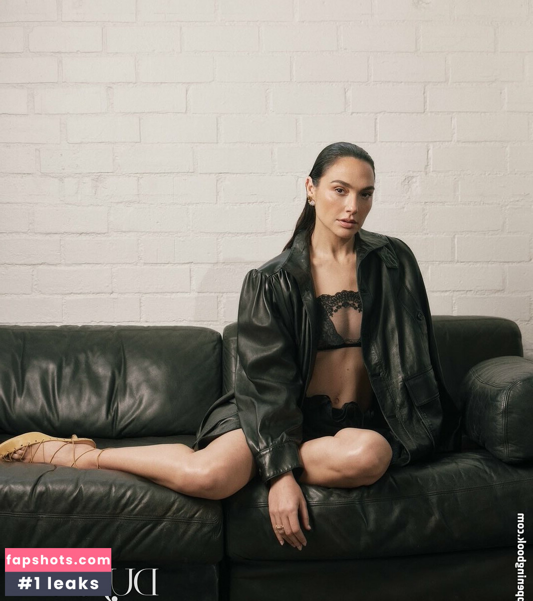 Gal Gadot gallery photo #71