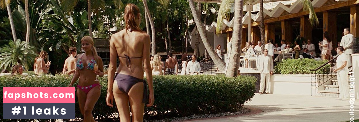 Gal Gadot gallery photo #740