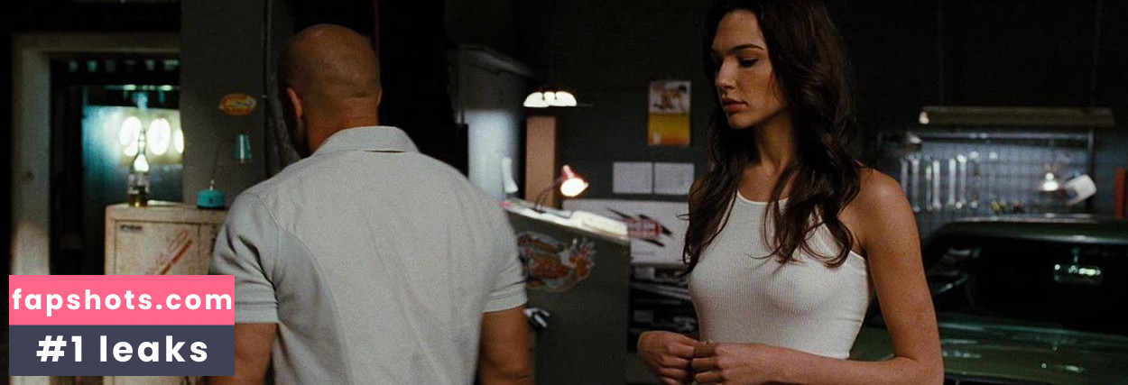 Gal Gadot gallery photo #742