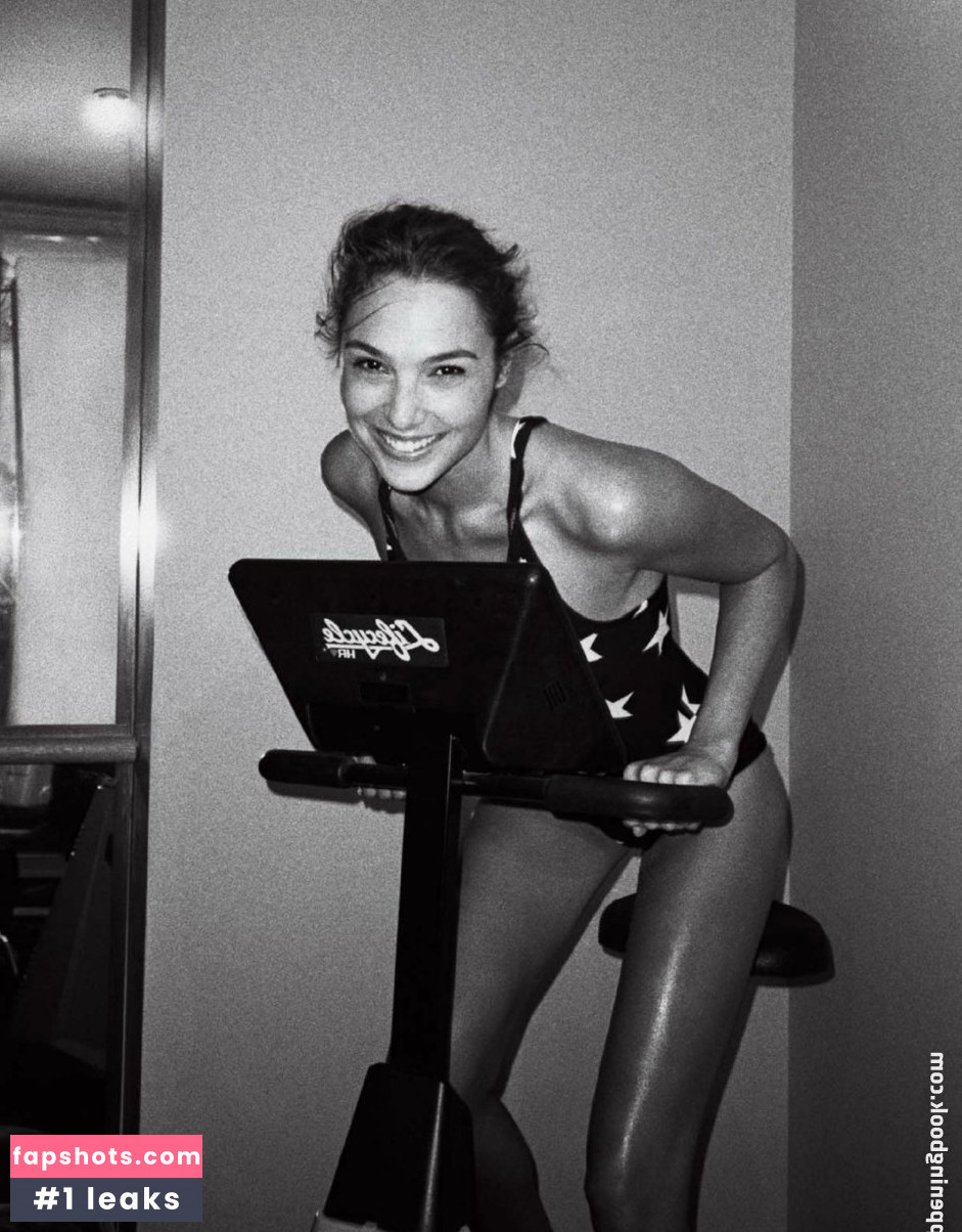 Gal Gadot gallery photo #799