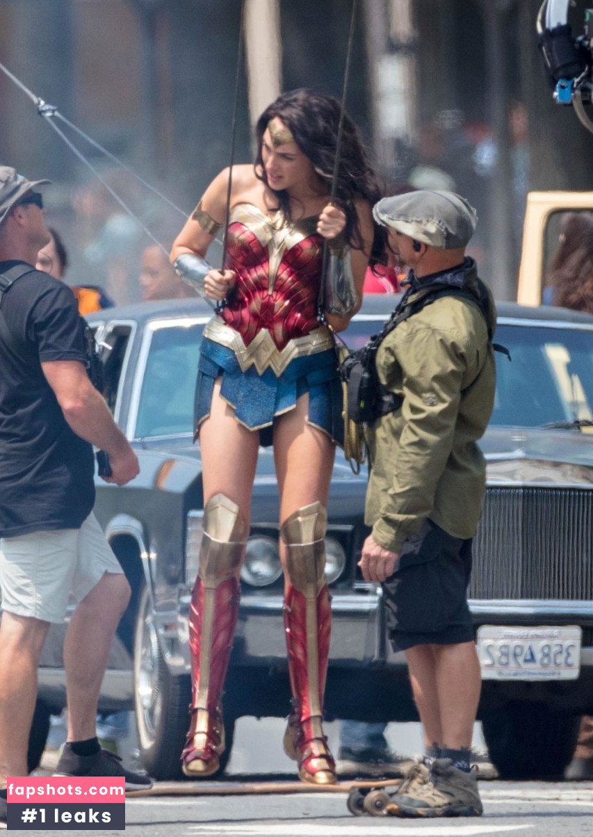 Gal Gadot gallery photo #822