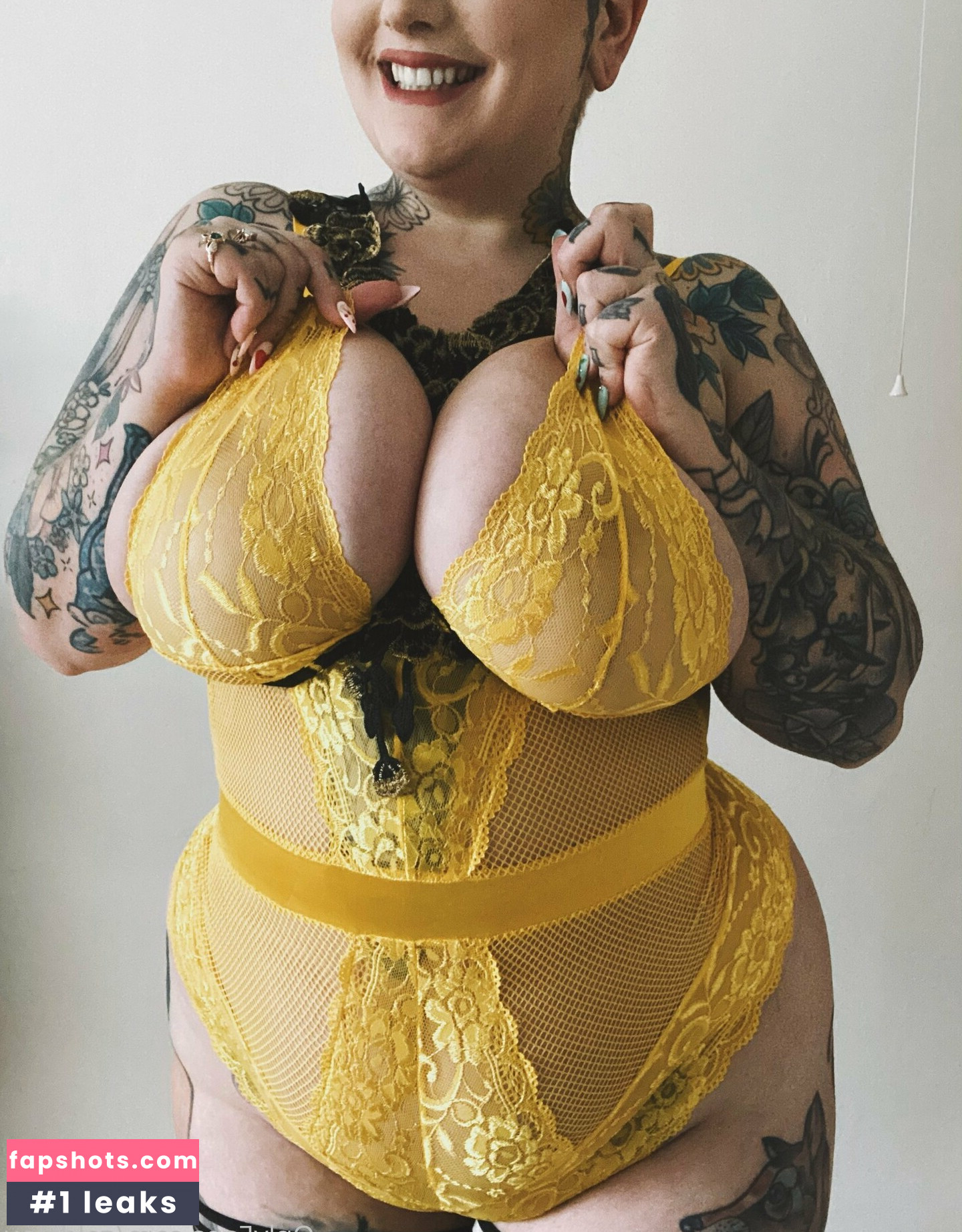 GaldaLou gallery photo #56