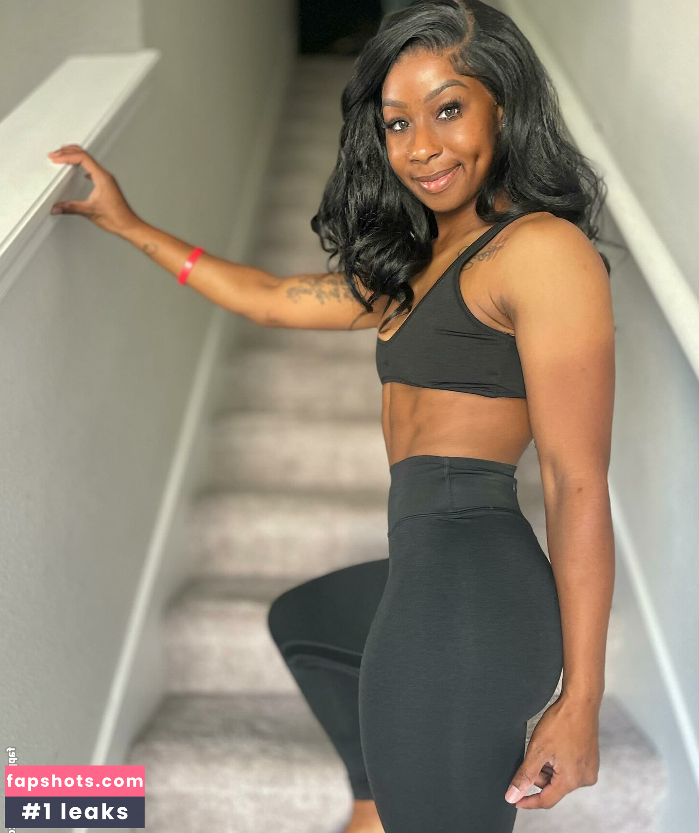 geegee_flawless gallery photo #4