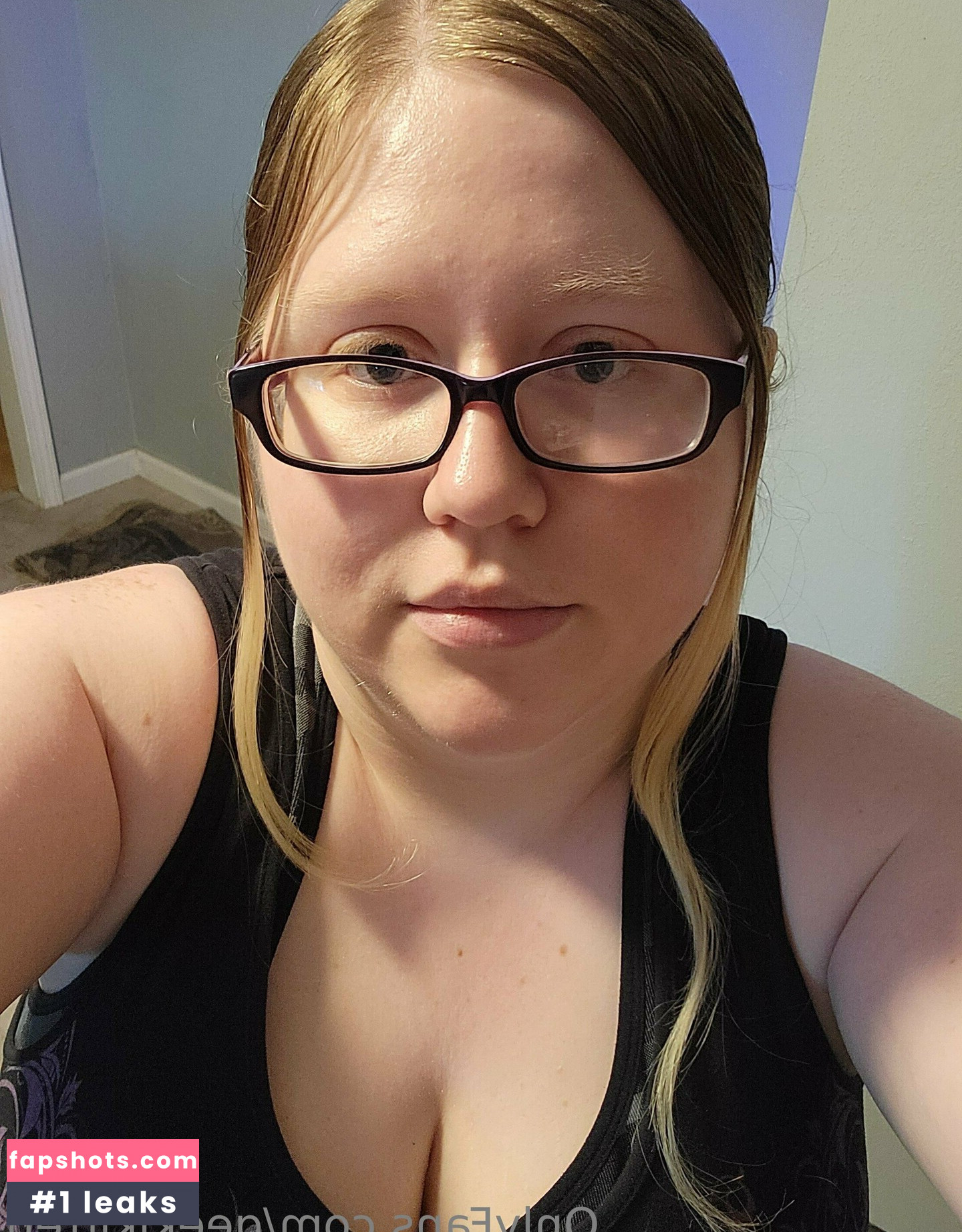 geekikitten gallery photo #39