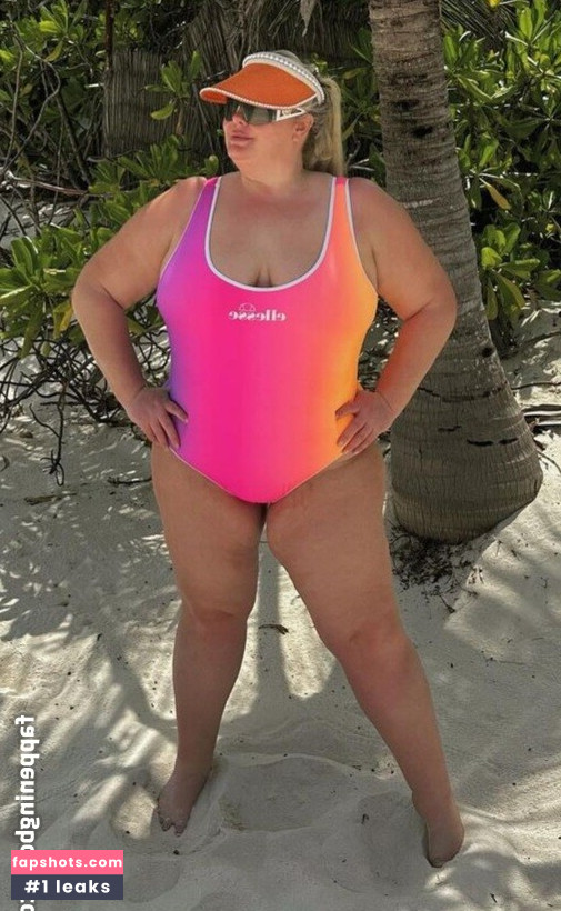 Gemma Collins Nude Leaks OnlyFans Photos #2 - LeakJerk