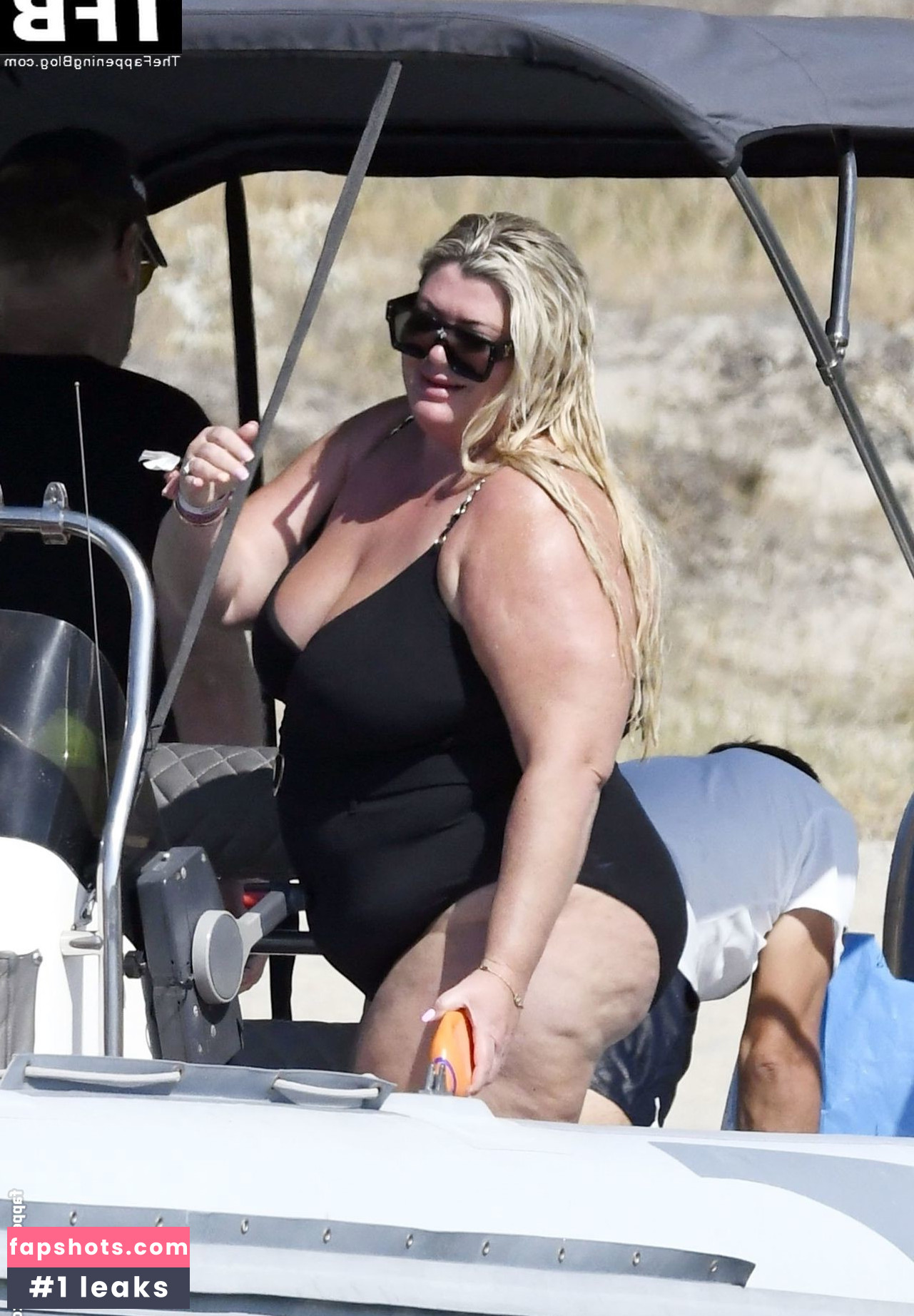 Gemma Collins Nude Leaks OnlyFans Photos #102 - LeakJerk