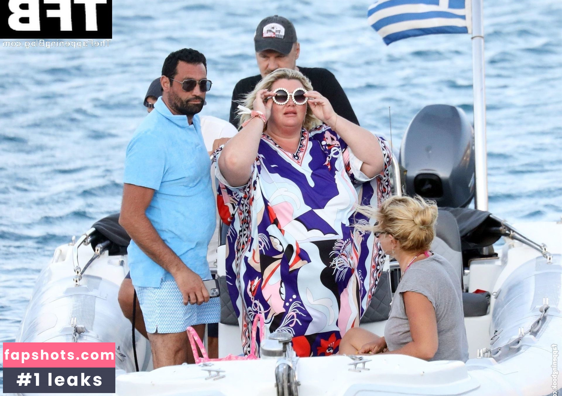 Gemma Collins Nude Leaks OnlyFans Photos #12 - LeakJerk
