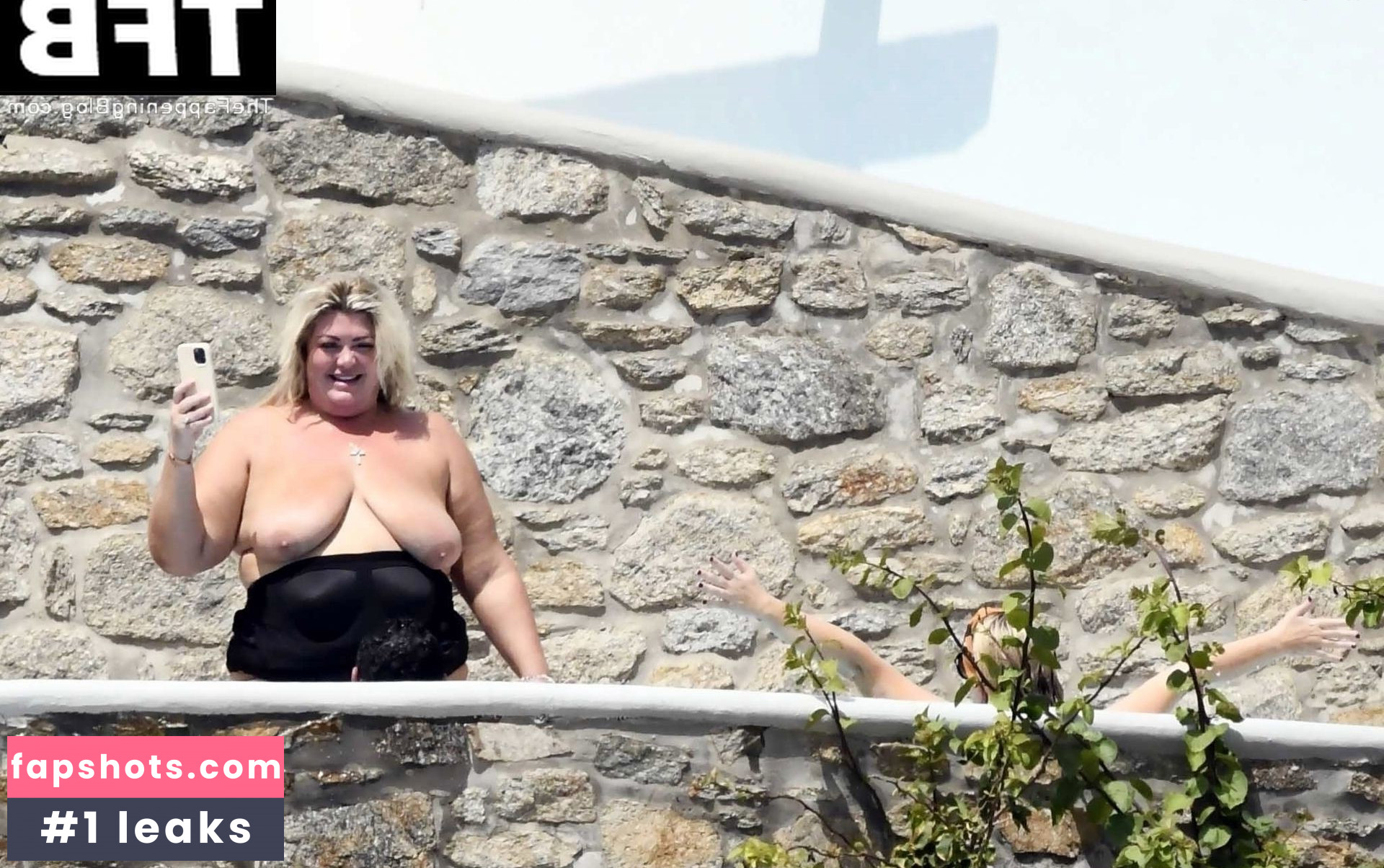 Gemma Collins Nude Leaks OnlyFans Photos #141 - LeakJerk