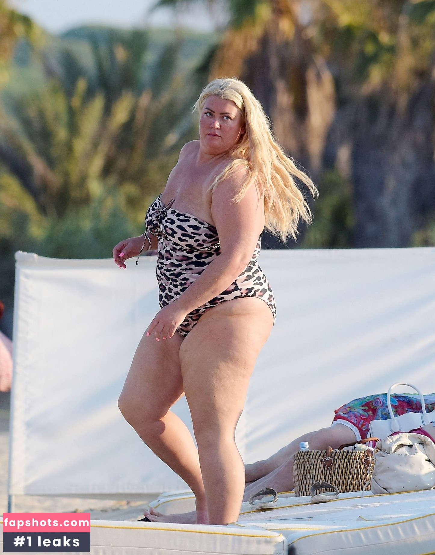 Gemma Collins Nude Leaks OnlyFans Photos #166 - LeakJerk