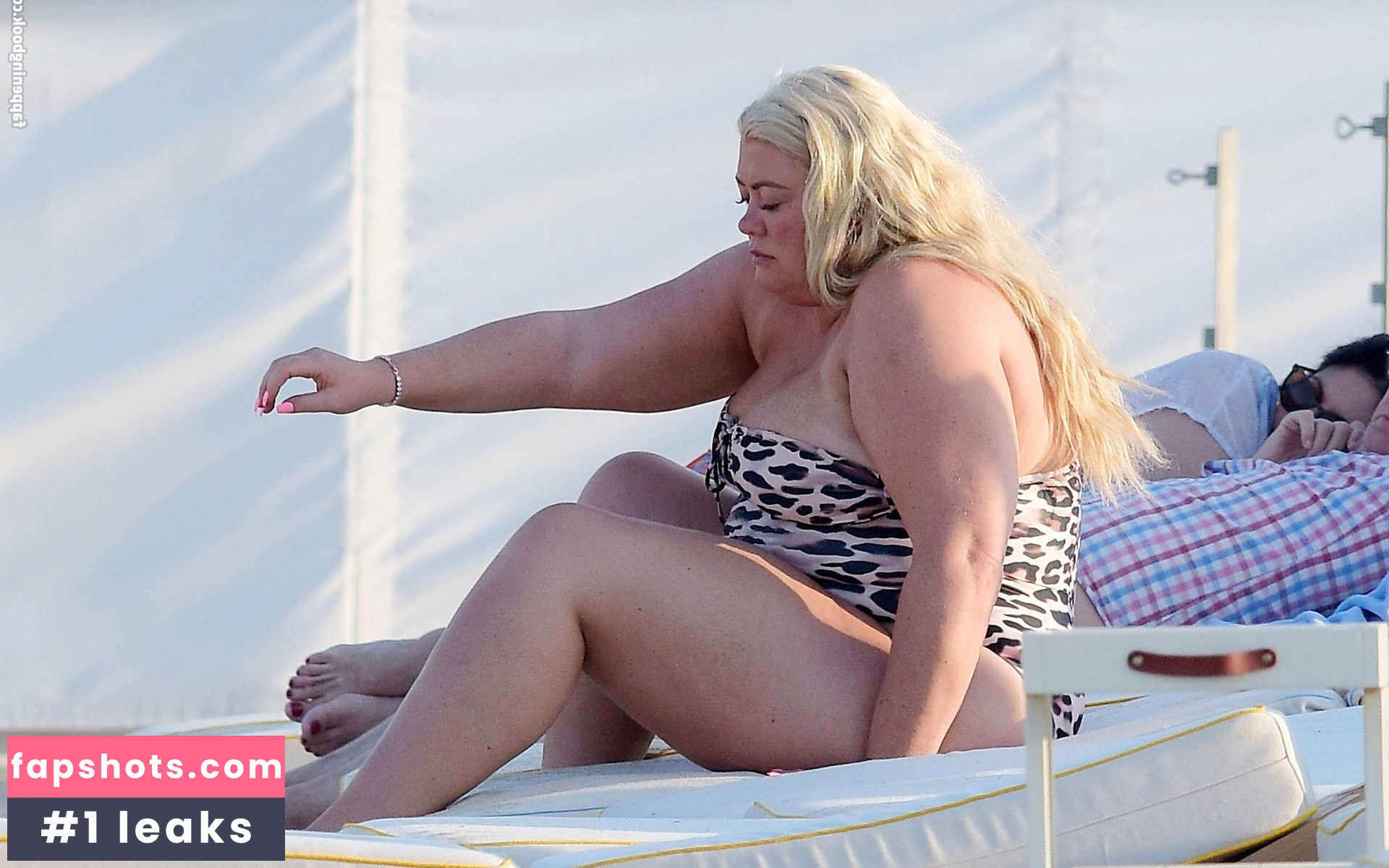 Gemma Collins Nude Leaks OnlyFans Photos #170 - LeakJerk
