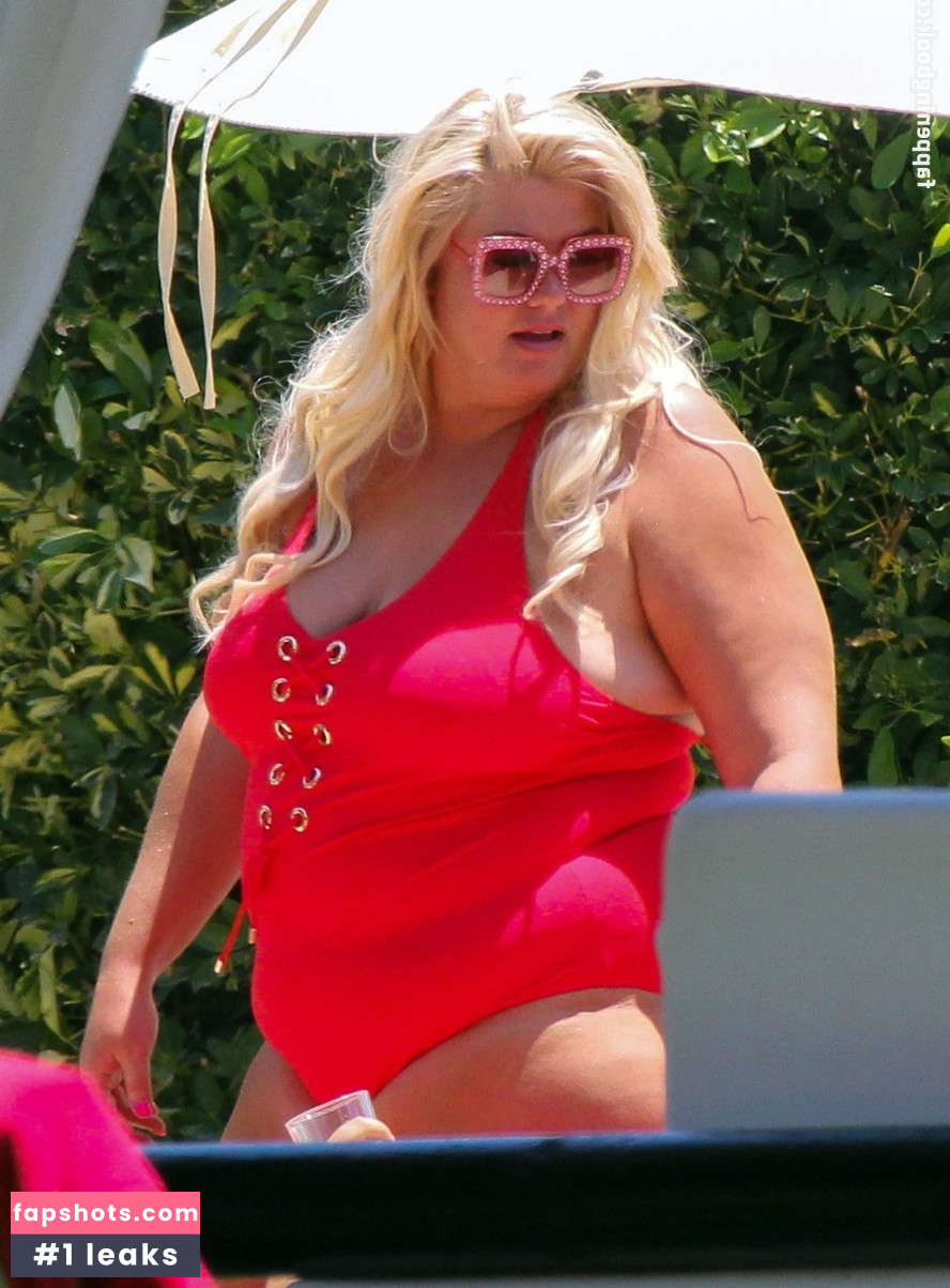 Gemma Collins Nude Leaks OnlyFans Photos #215 - LeakJerk